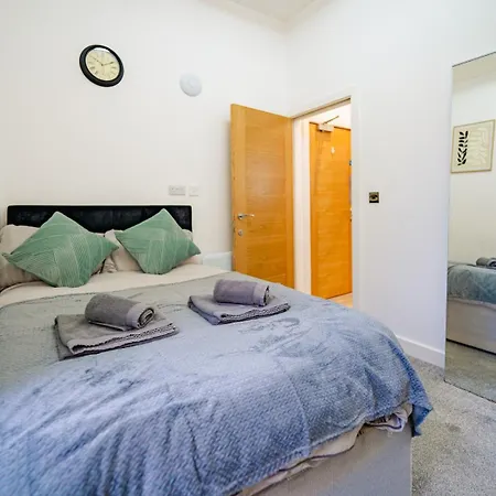 Luxury Apartments In Cardiff City Centre Exterior photo
