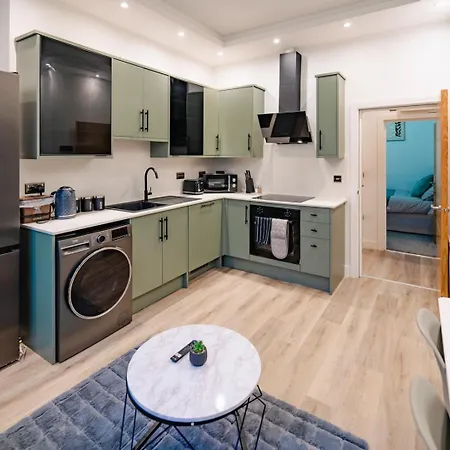 Luxury Apartments In Cardiff City Centre Exterior photo