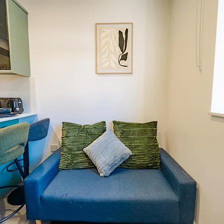 Luxury Apartments In Cardiff City Centre Room photo