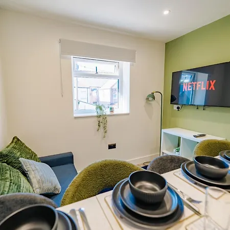 Luxury Apartments In Cardiff City Centre Room photo