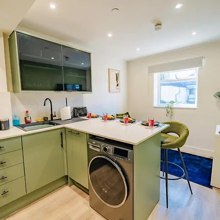 Luxury Apartments In Cardiff City Centre Room photo