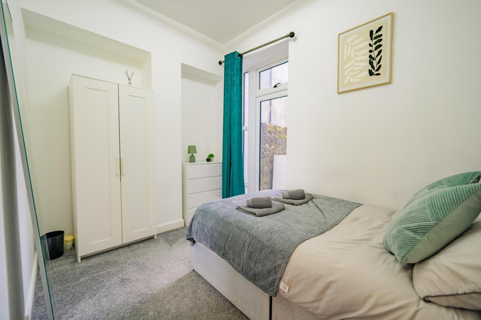 Luxury Apartments In Cardiff City Centre Apartment